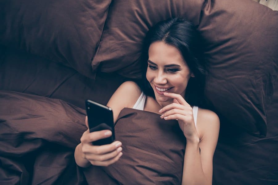 132 Flirty Texts To Send To Your Partner