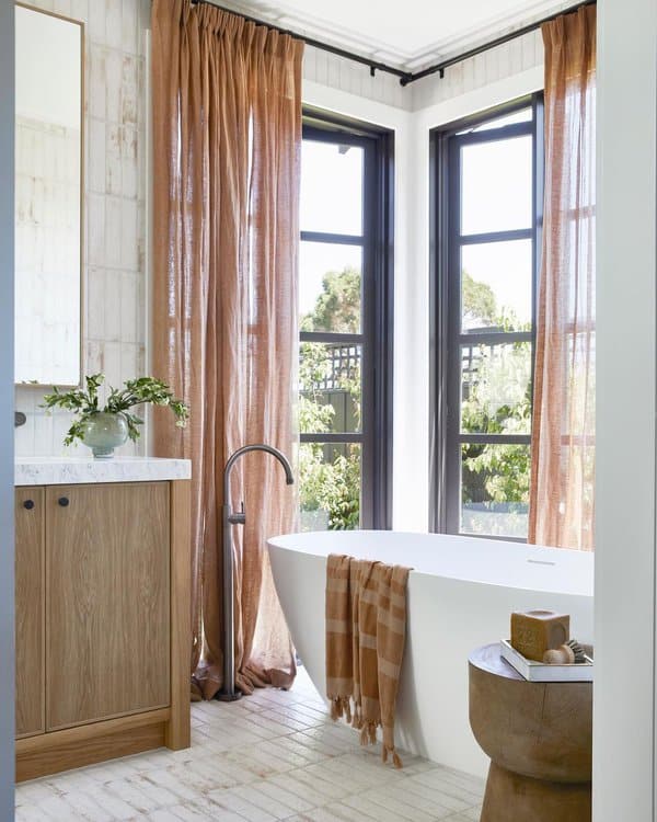 bathroom-curtain-ideas-long-image-7