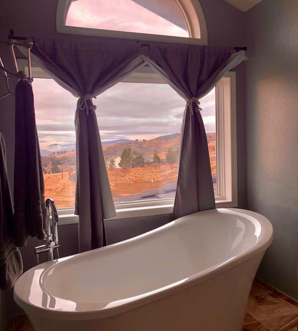 bathroom-curtain-ideas-window-image-15