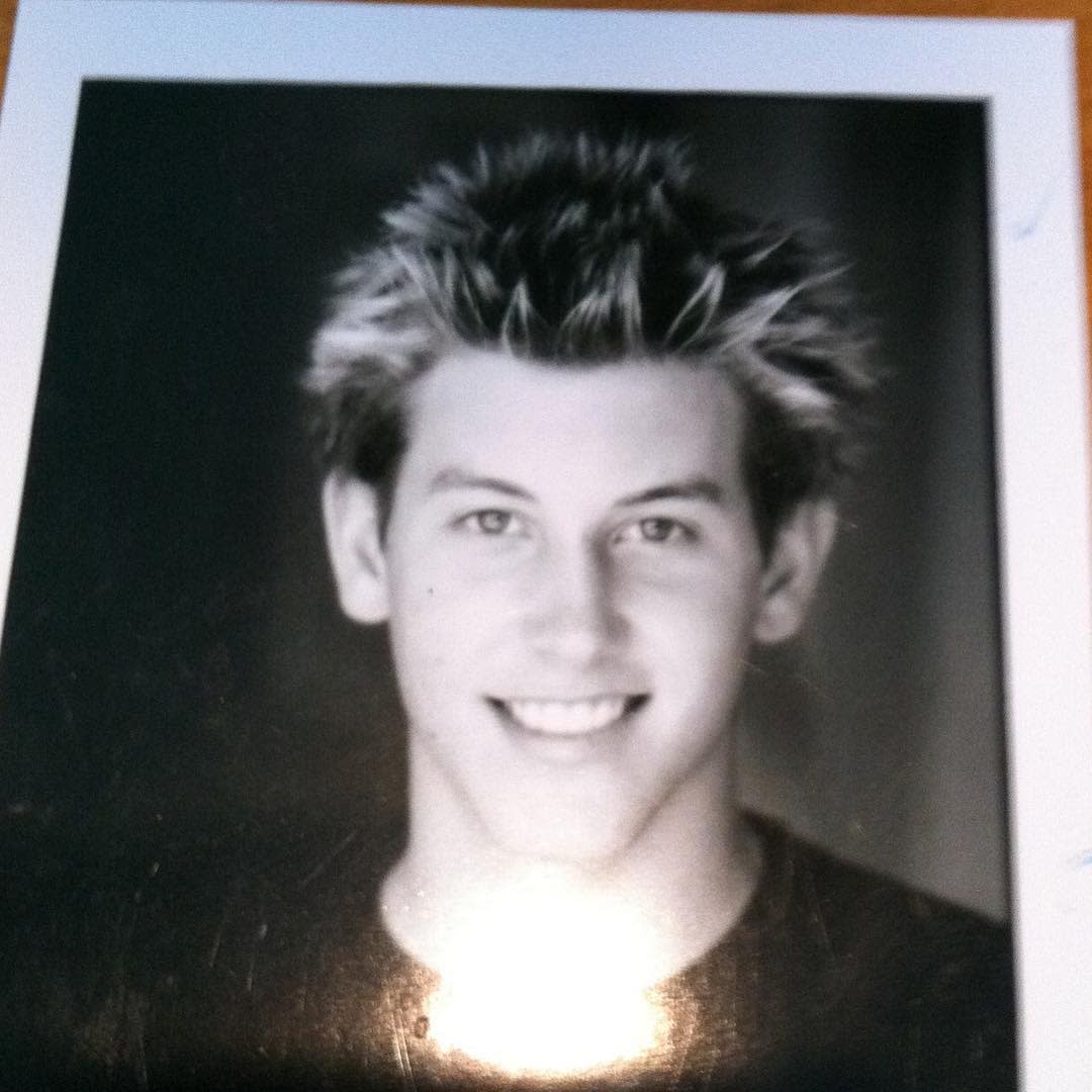 Frosted Tips 90s Hairstyles Men -beausef