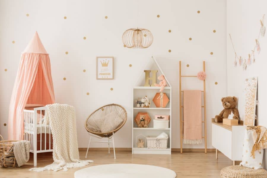 baby girl's room 