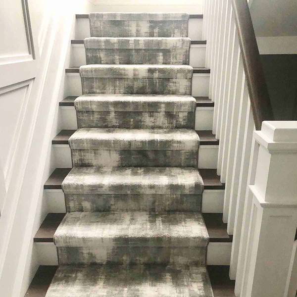 gray staircase runner 